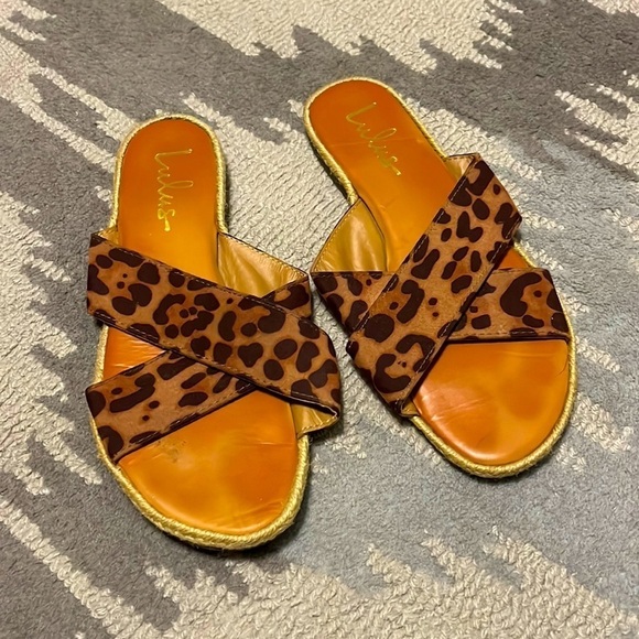 Lulu’s Koren animal print strappy slip on sandals, size 9 - Picture 2 of 6